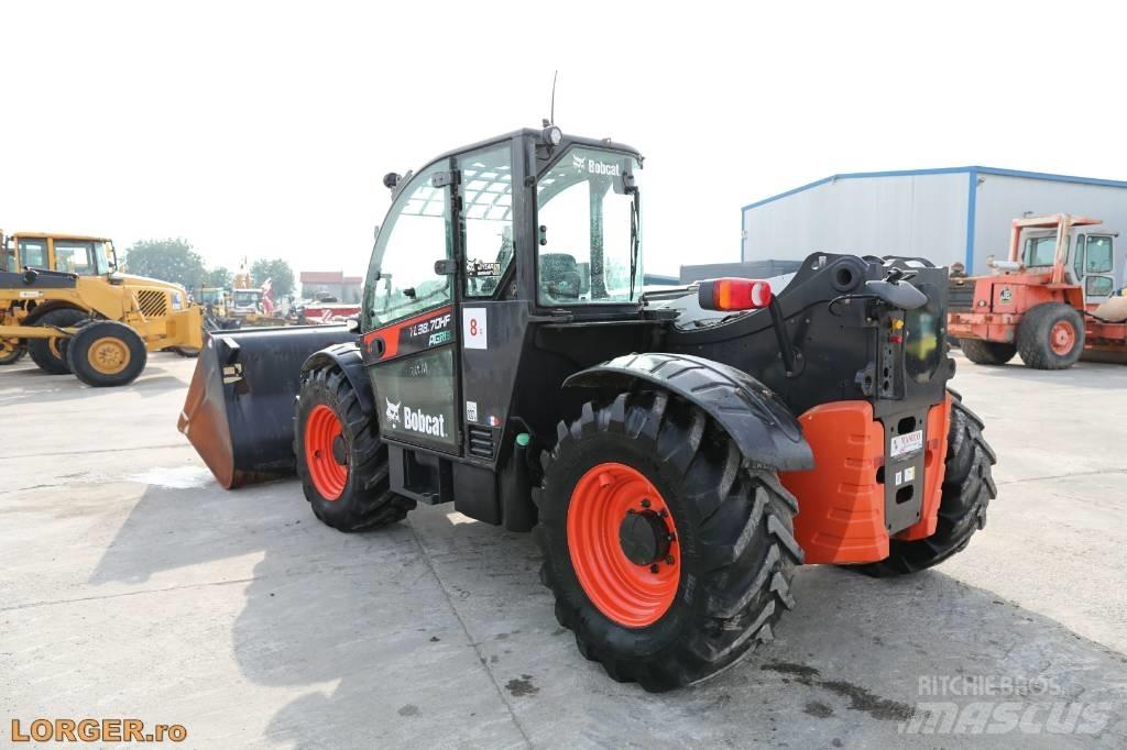 Bobcat TL38.70HF 伸缩臂叉装车|叉装车