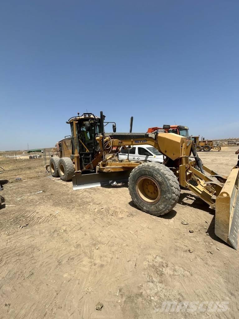 CAT 160 M 平地机/推土机
