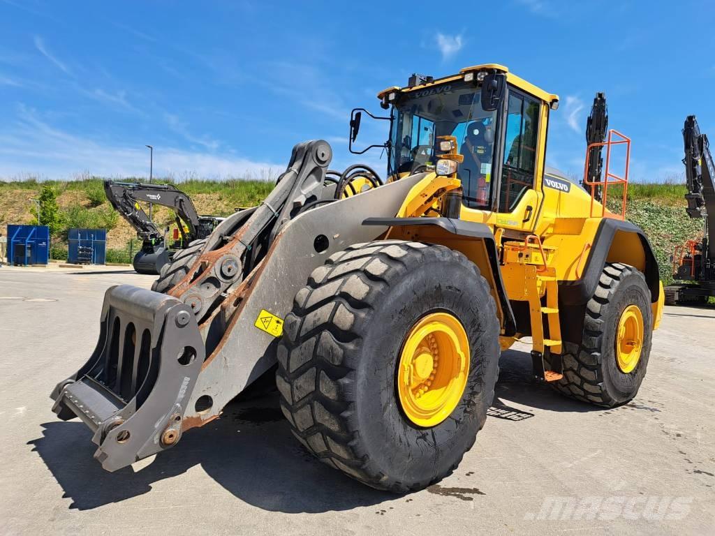Volvo L 220 H 轮式装载机