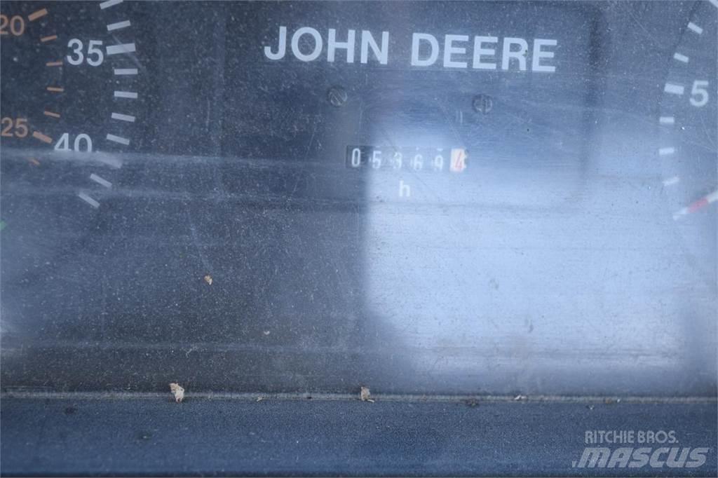 John Deere 6100 拖拉机/农用车