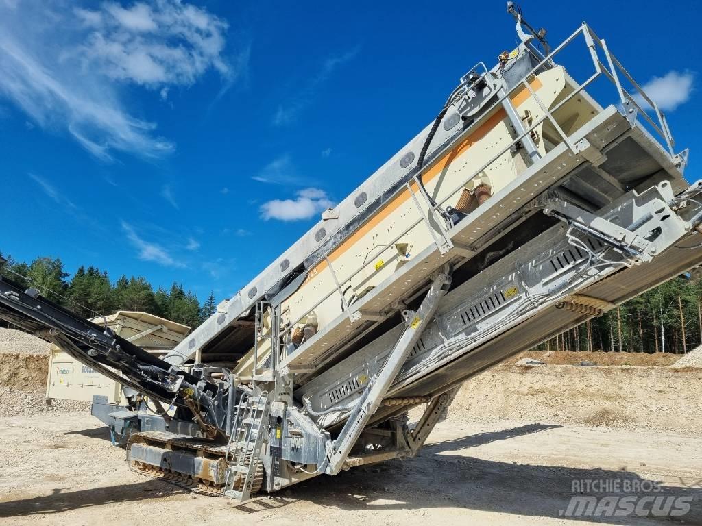 Metso ST 4.8 移动式筛分机