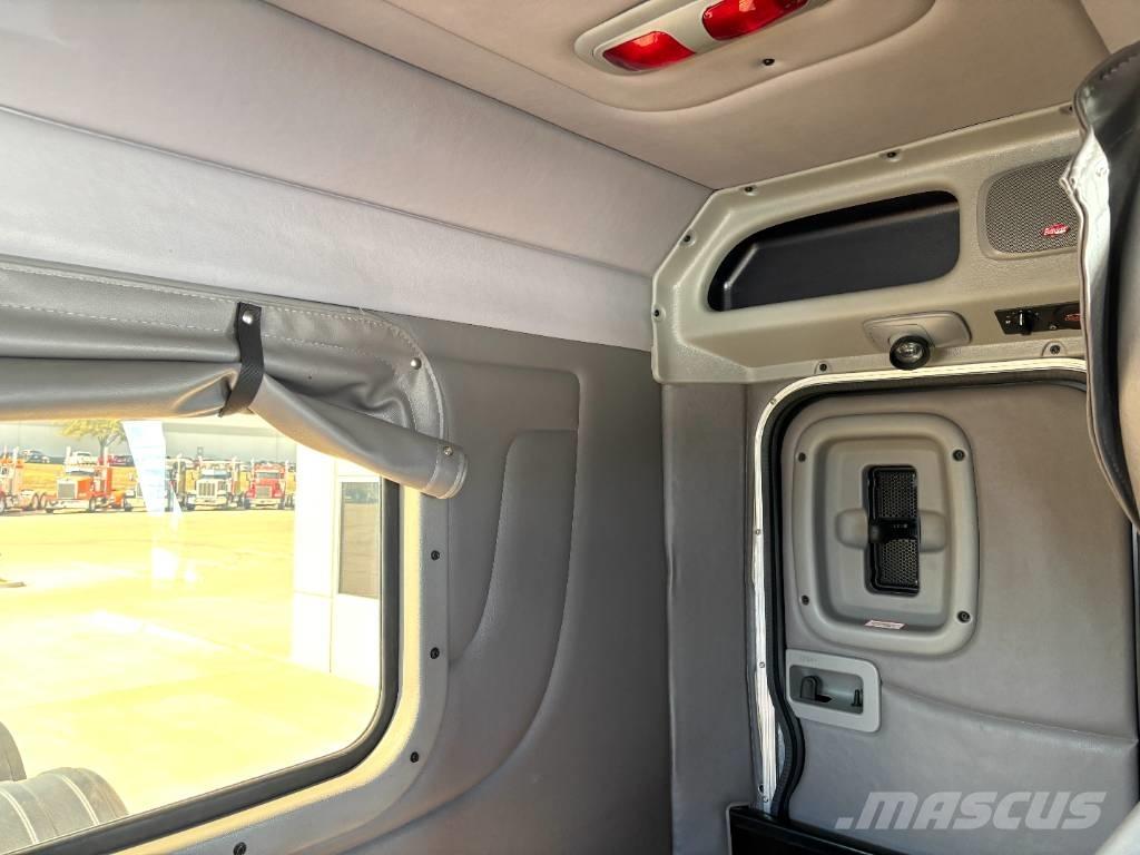 Peterbilt 389 牵引车