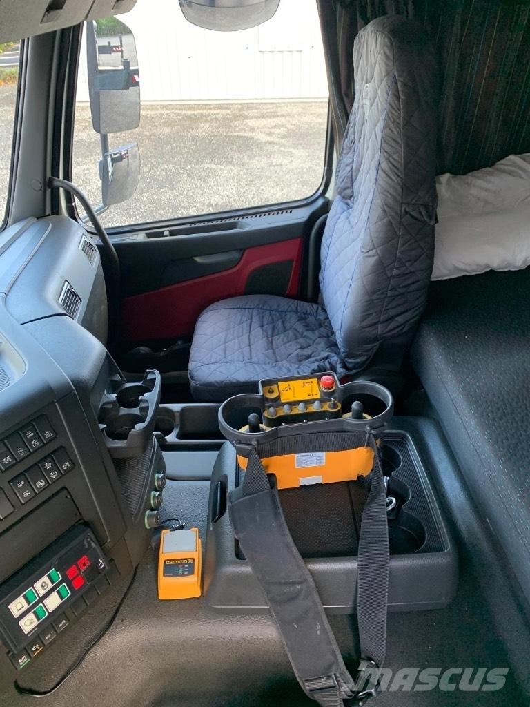 Bronto S90HLA 车载式高空作业车