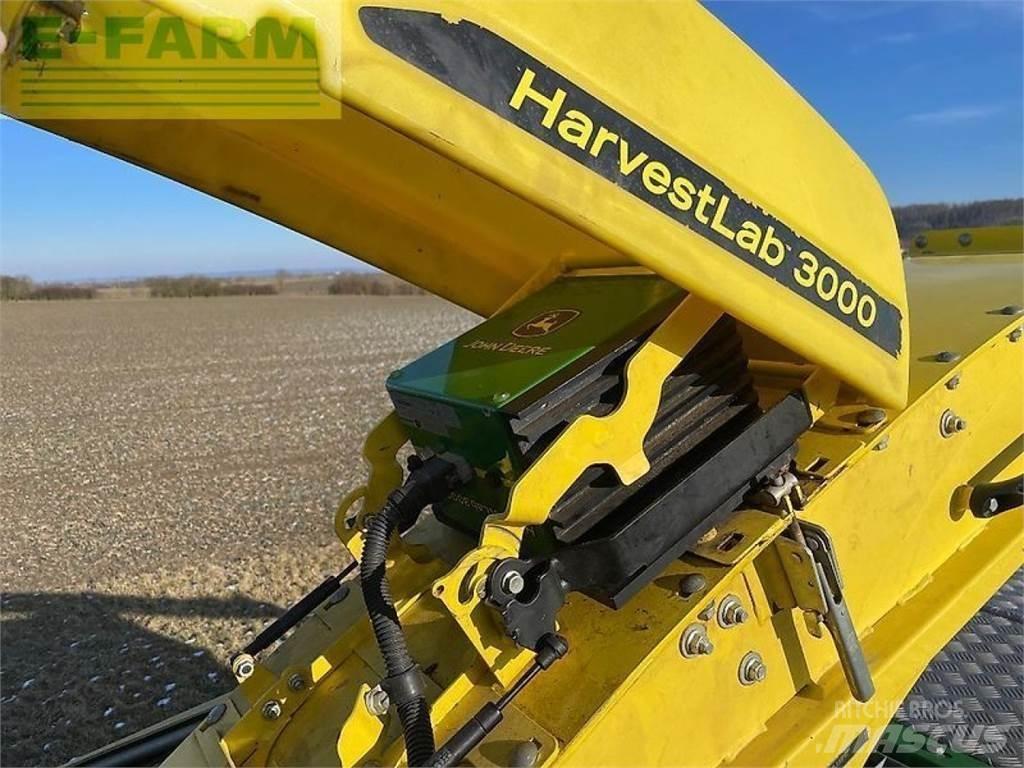 John Deere 8500 自走式青贮饲料收割机