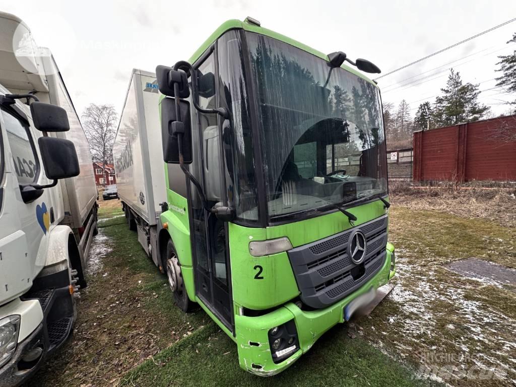 Mercedes-Benz Econic 厢式货车