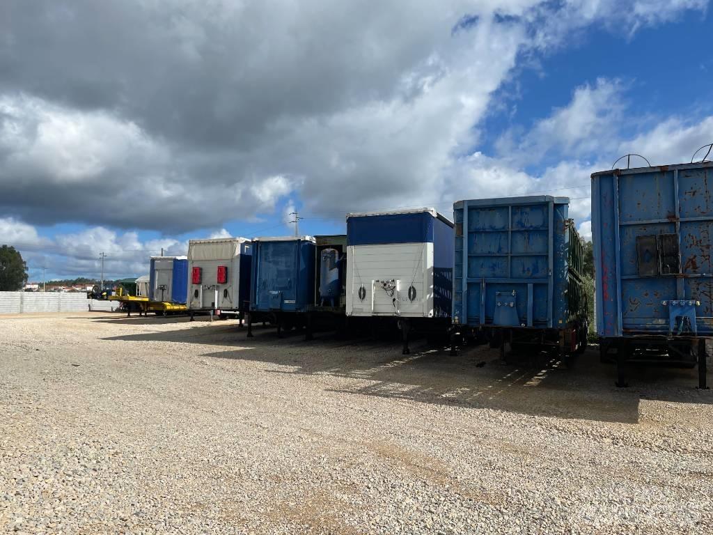 Schmitz SFG 24 半挂厢式车