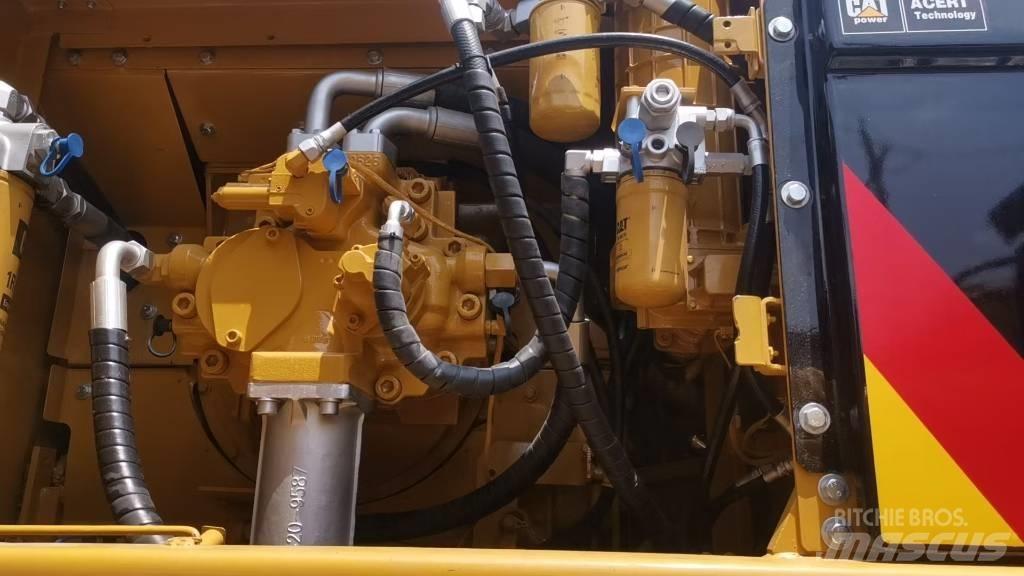 CAT 340 履带挖掘机