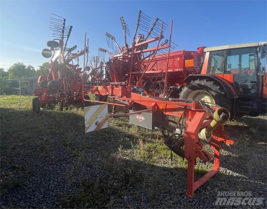 Kuhn GA 8020 料堆整形机