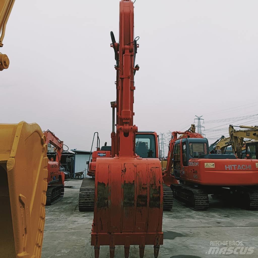 Doosan DX 300 LC 履带挖掘机