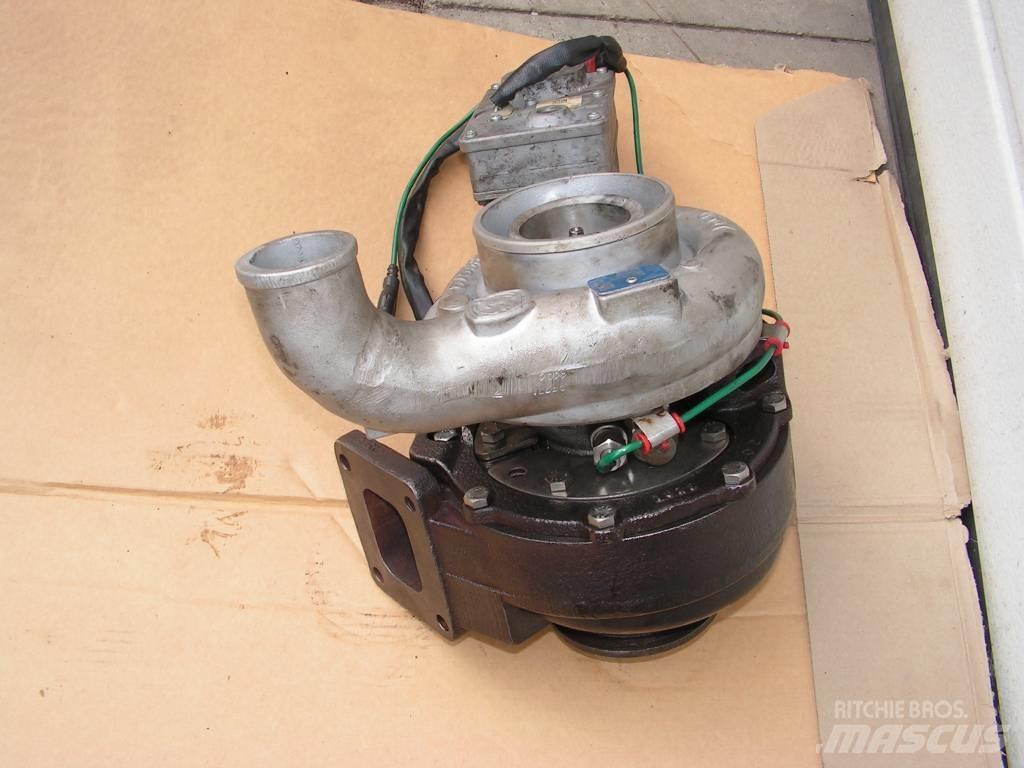 John Deere 7930 发动机