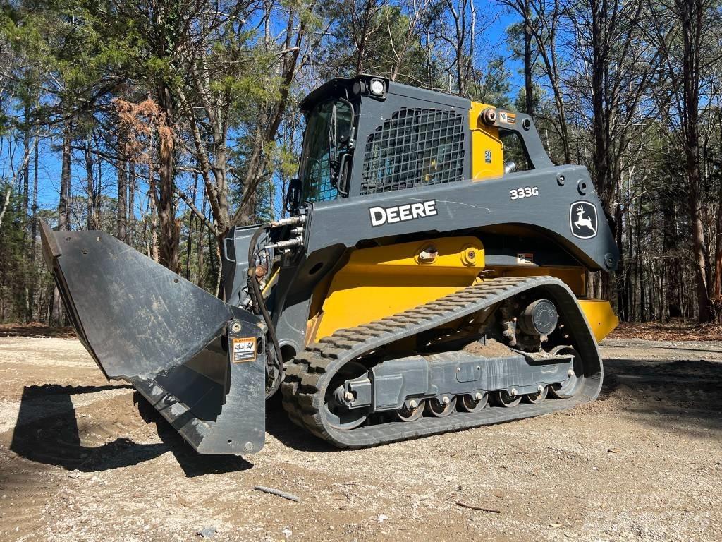 John Deere 333G 滑移装载机