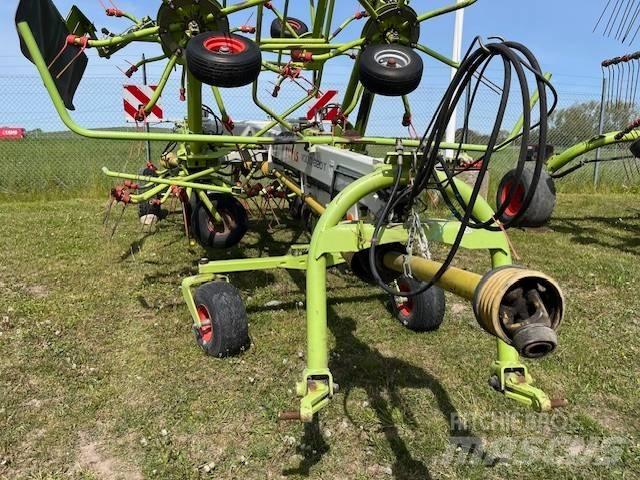 CLAAS Volto 1320 T 犁耙和摊草机