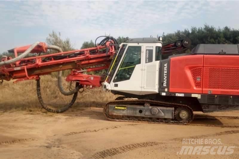 Sandvik DP1500i 钻孔机