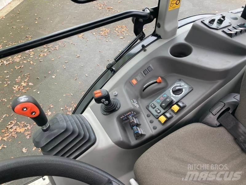 CLAAS NEXOS 240 M 拖拉机/农用车