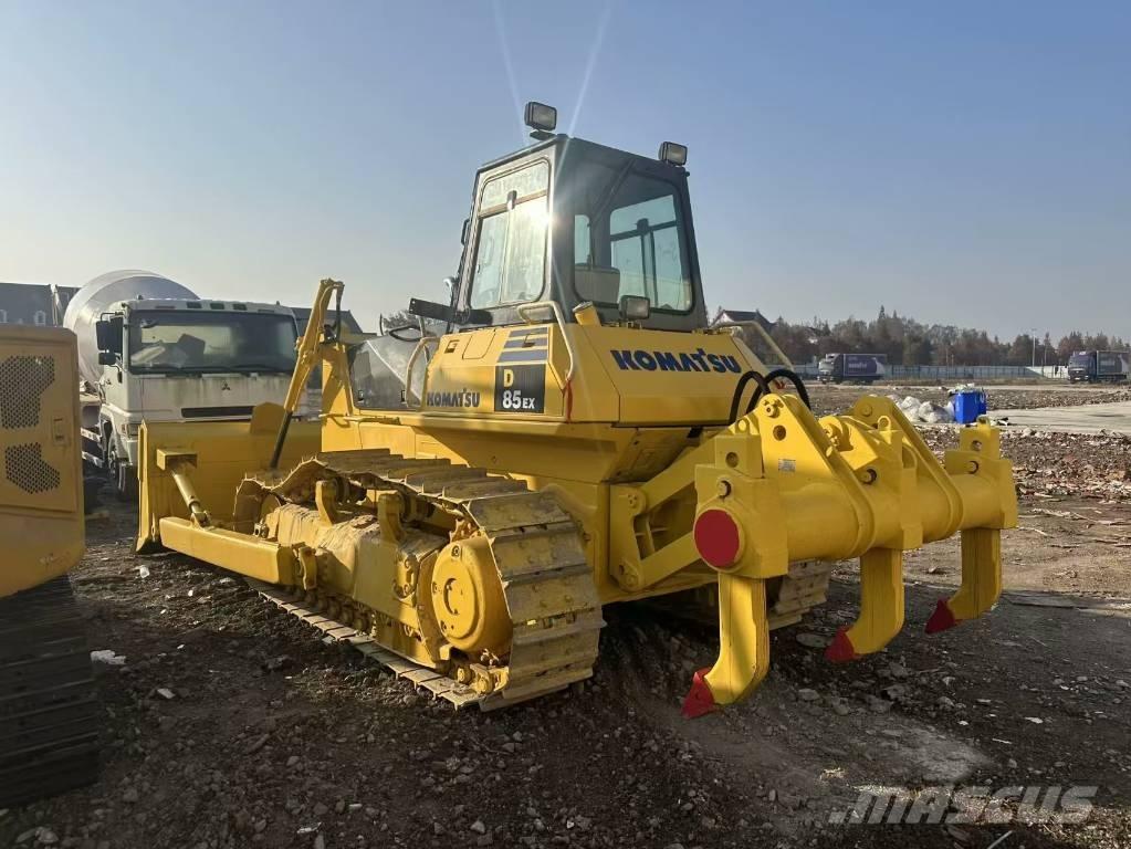 Komatsu D 85 E 履带式推土机