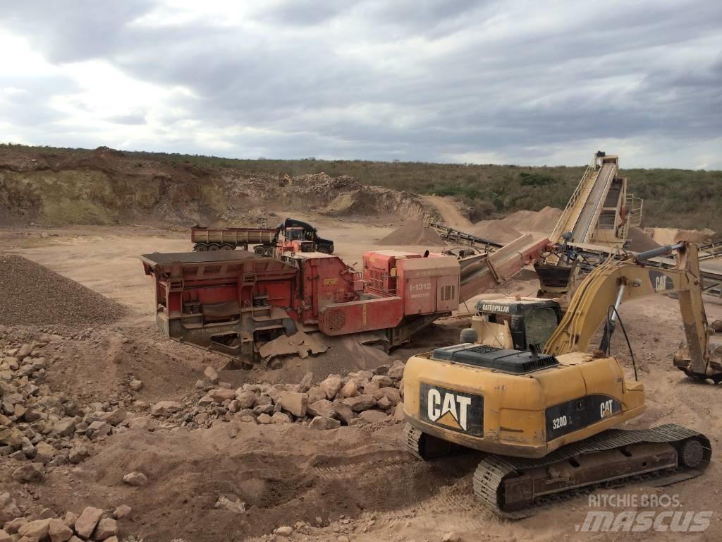 Terex Finlay I-1312 移动式破碎机