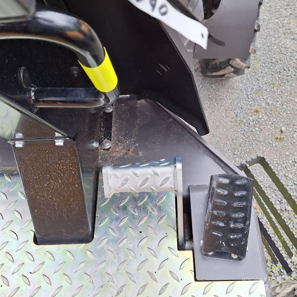Mecalac Ta2 SEH 铰接式自卸车