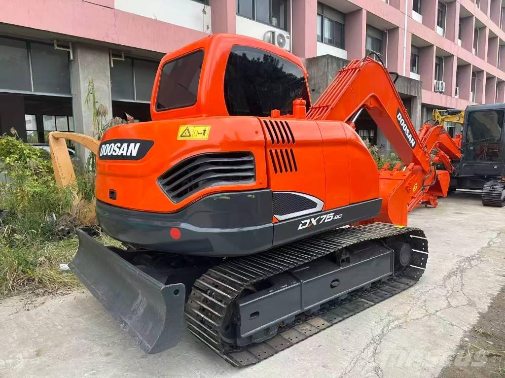 Doosan DX 75-9 C 履带挖掘机