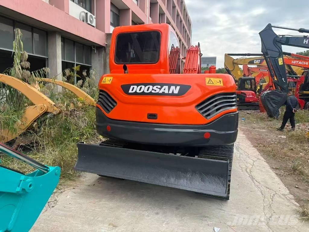 Doosan DX 75-9 C 履带挖掘机