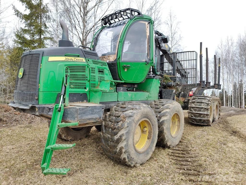 John Deere 1210 G 集运机