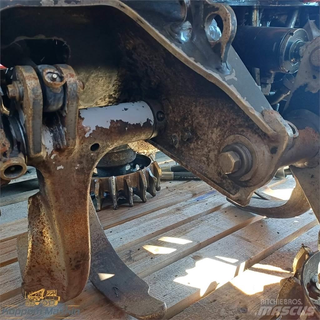Komatsu C124 收割机机箱