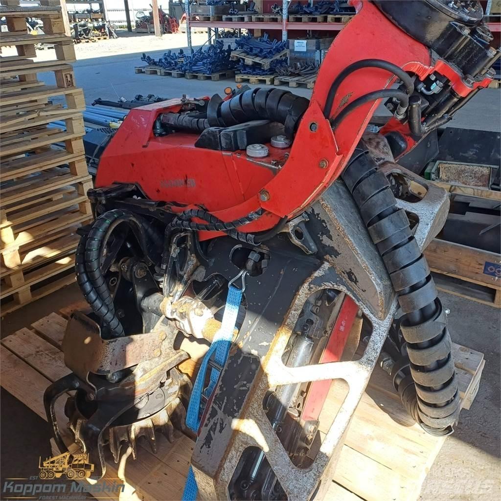 Komatsu C124 收割机机箱