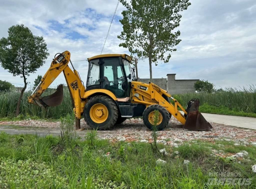 JCB 3 CX 反铲装载机