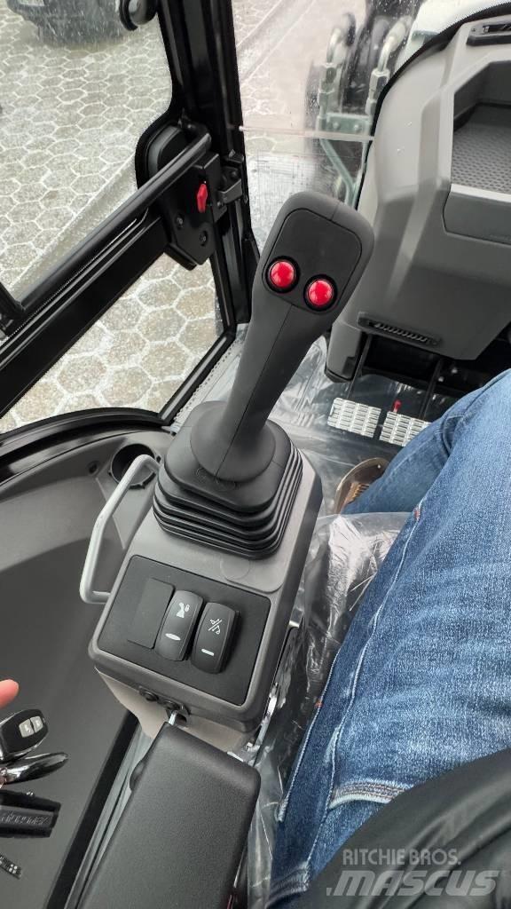 Hidromek 102B 反铲装载机