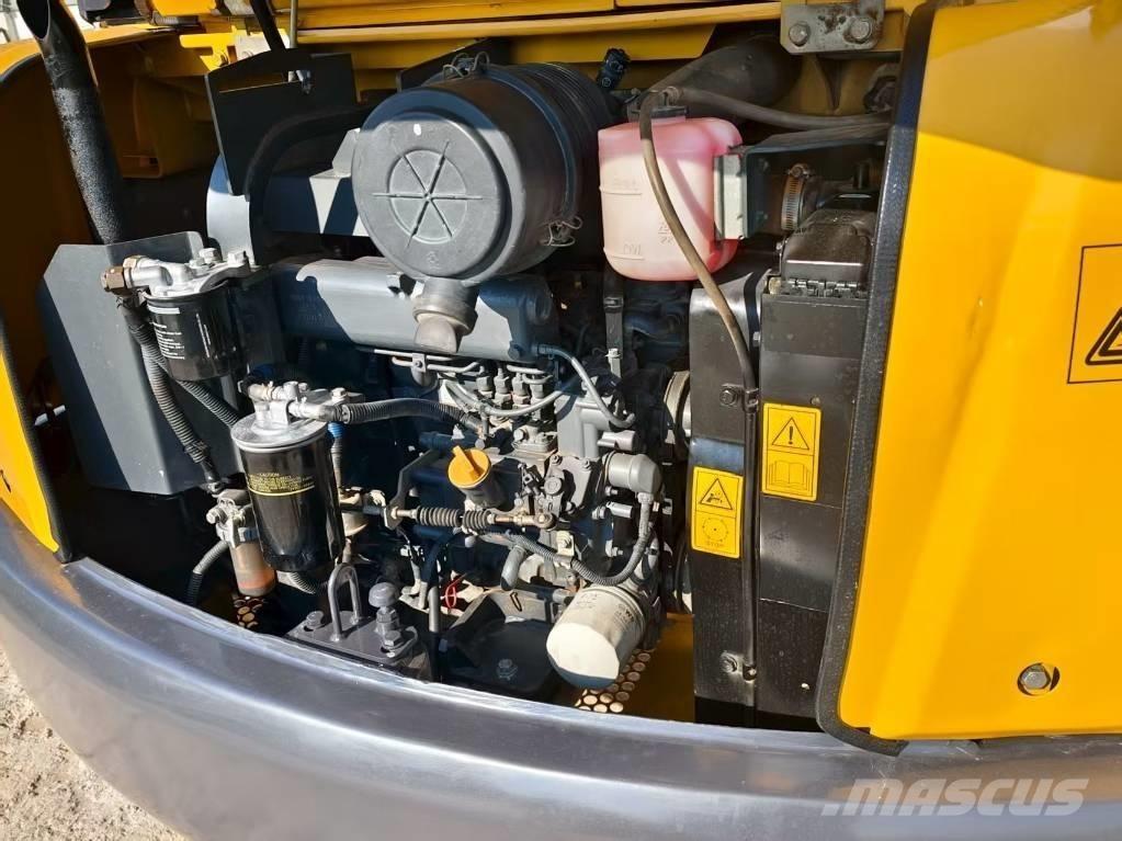 Komatsu PC 56-7 小型挖掘机