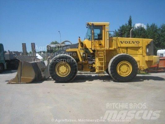 Volvo L 330 轮式装载机
