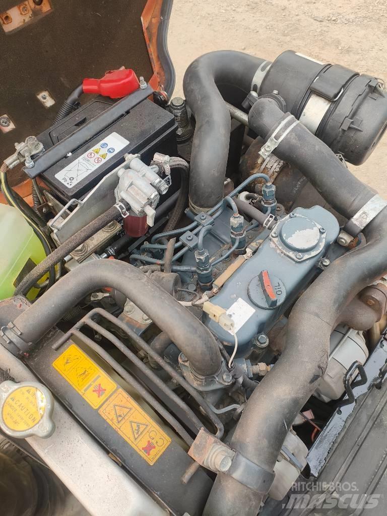 Kubota U 10-3 小型挖掘机