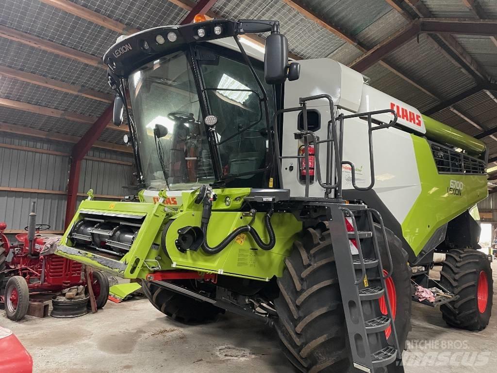 CLAAS Lexion 6700 联合收割机