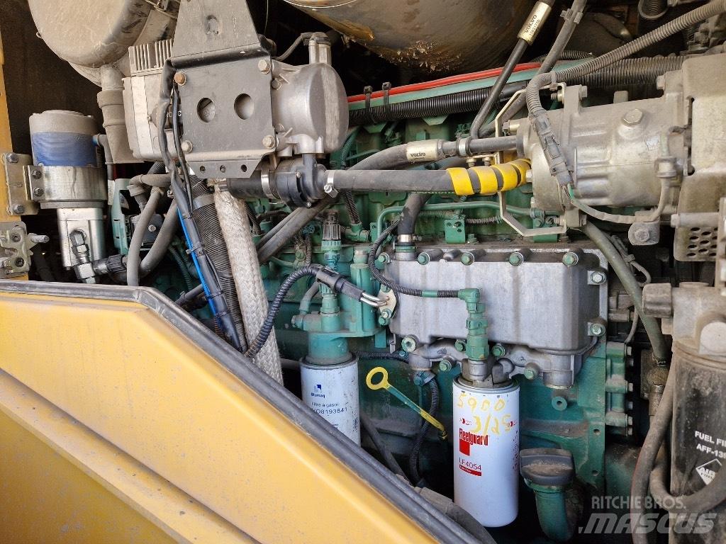 Volvo L 120 F 轮式装载机