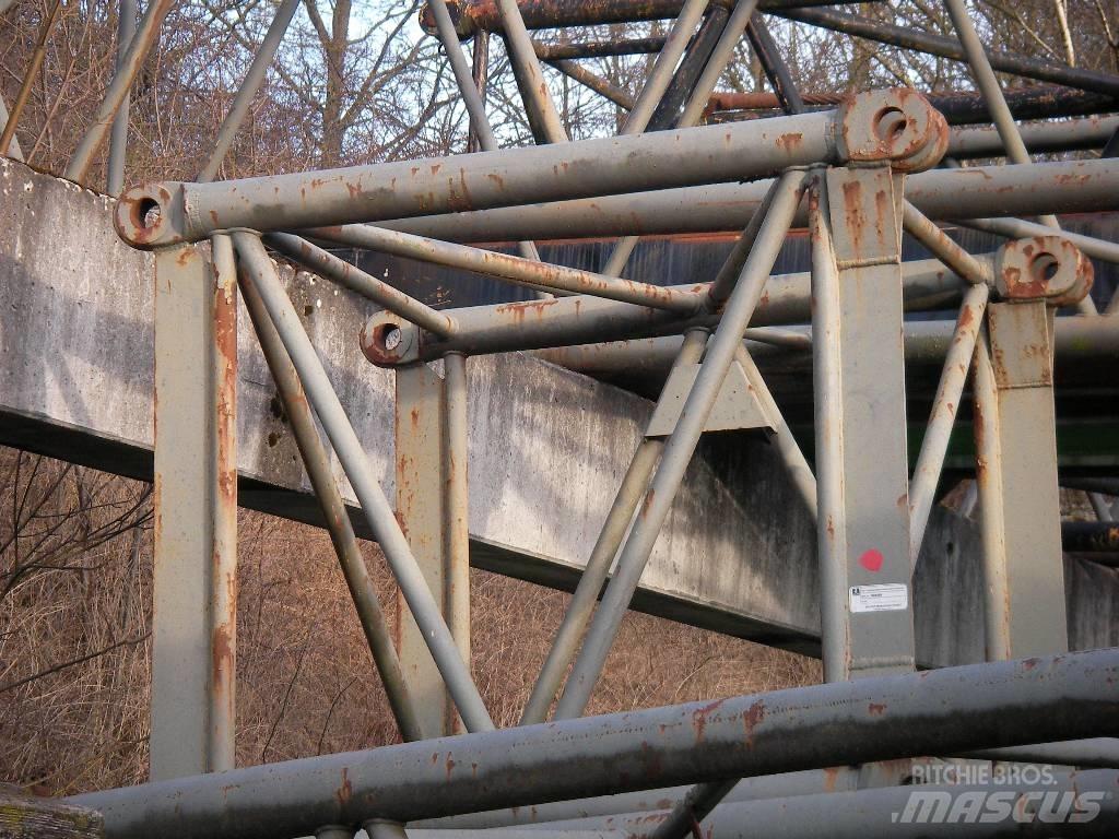 Sennebogen 670 抓铲挖掘机