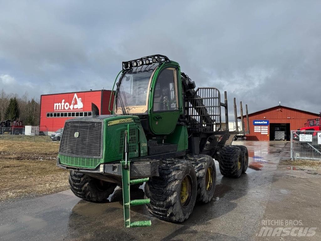 John Deere 1010 E 集运机