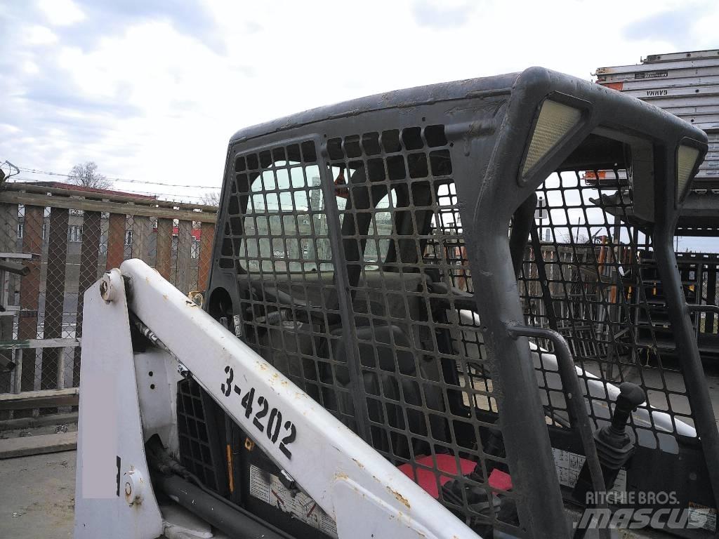 Bobcat S 130 滑移装载机