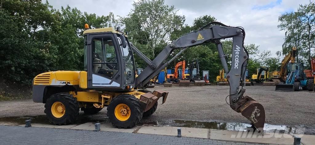 Mecalac 12MX 中型挖掘机