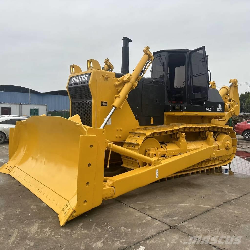 Shantui SD32 履带式推土机
