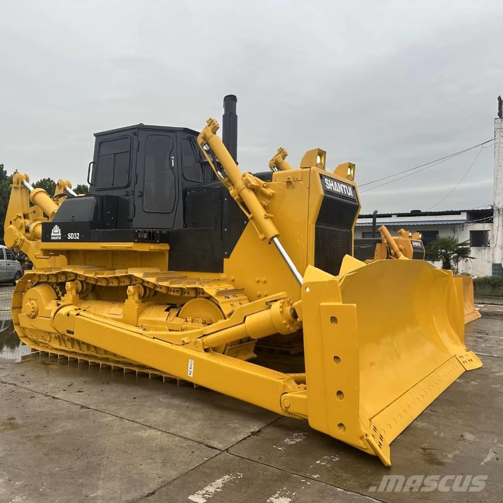 Shantui SD32 履带式推土机