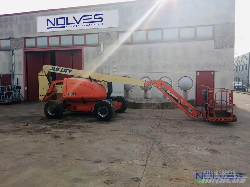 JLG 600AJ 曲臂高空工作平台