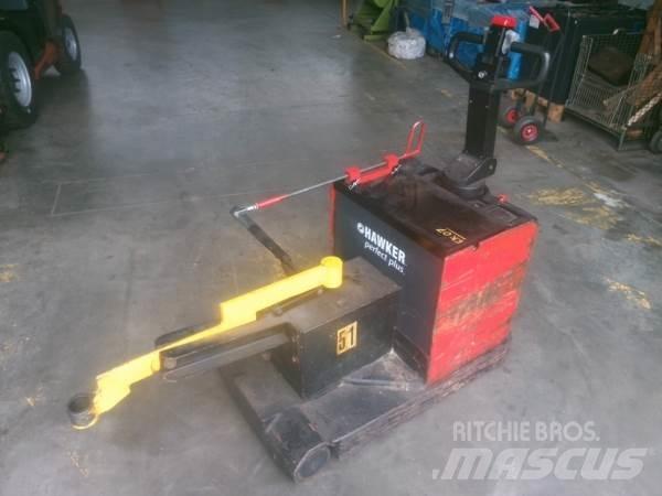 Manitou TA30 行走式堆垛机