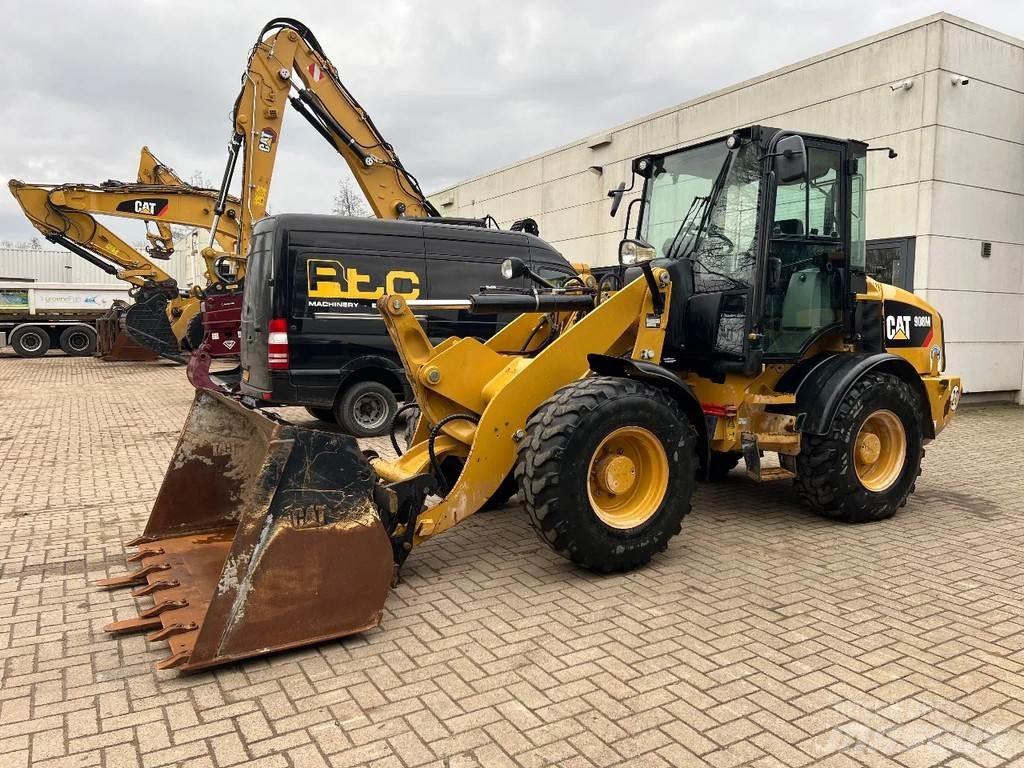 CAT 908M 轮式装载机