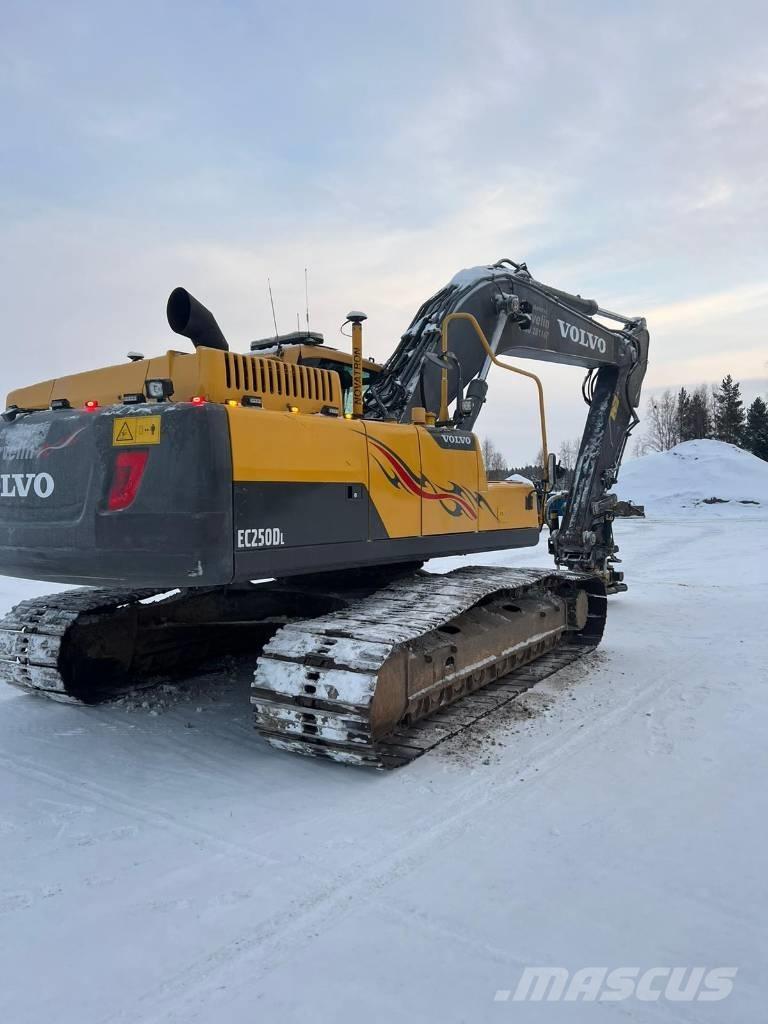 Volvo EC 250 D L 履带挖掘机
