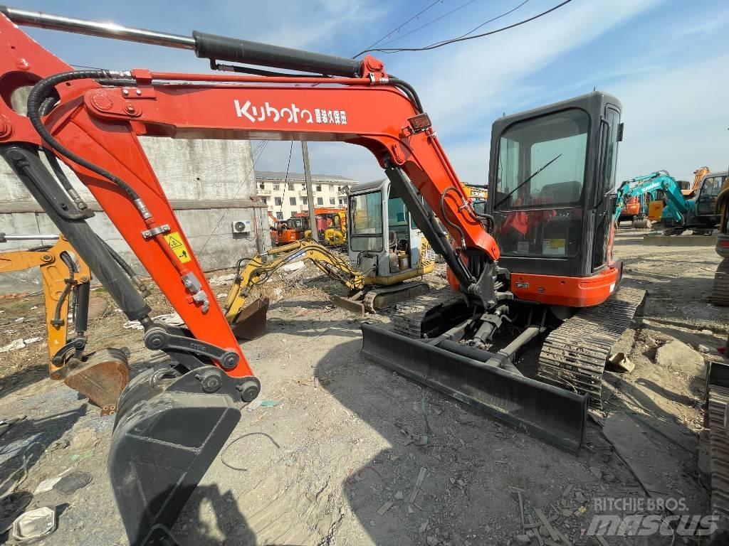 Kubota U35 小型挖掘机