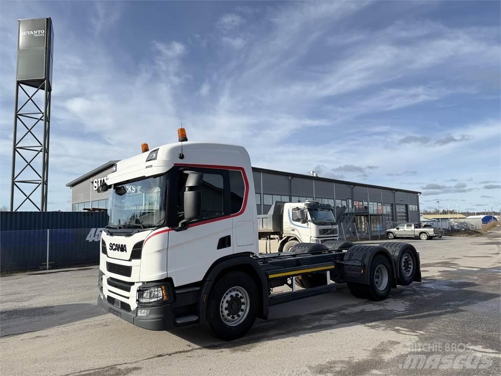 Scania P 360 6X2 平板车