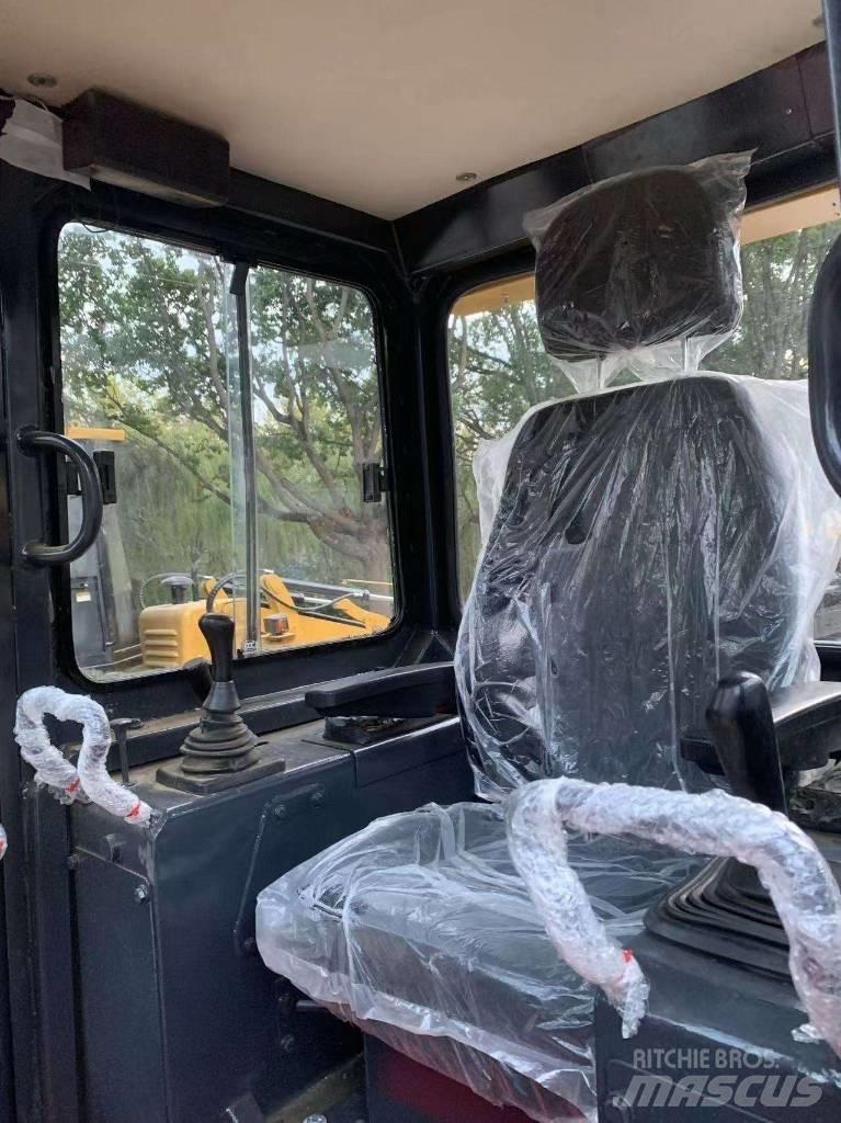CAT D 5 K 履带式推土机