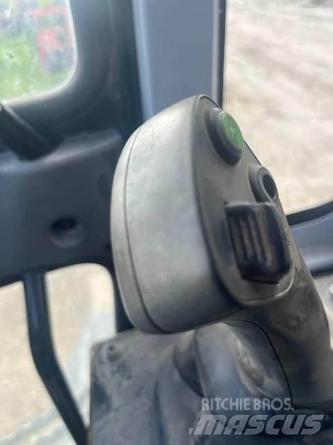 Wacker Neuson DW 60 翻斗车\公路型自卸车