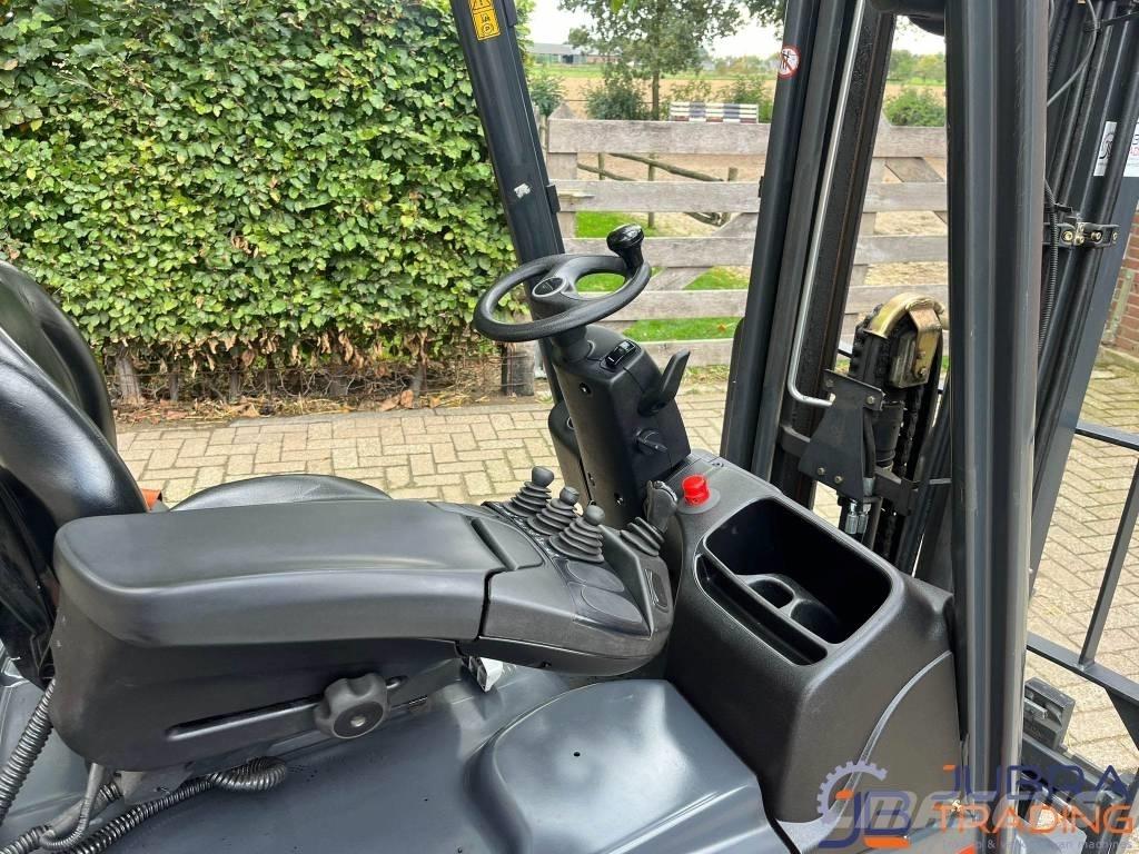 Linde E14-02 电动叉车