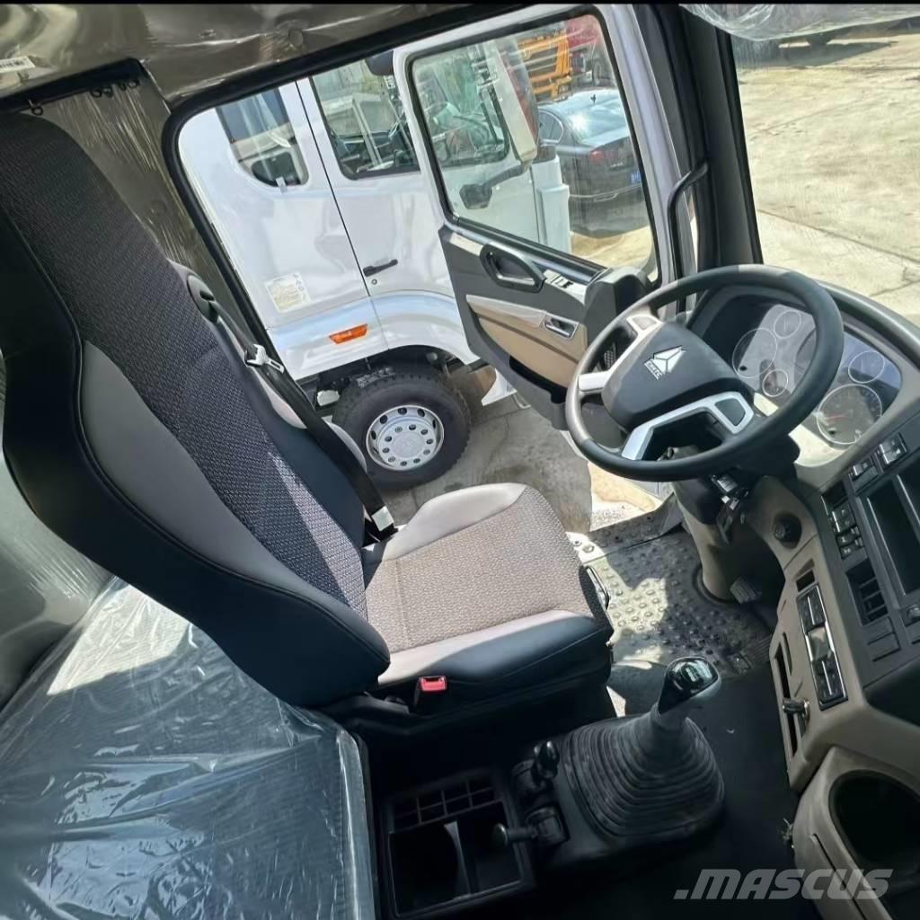 Howo 371 8x4 自卸式货车