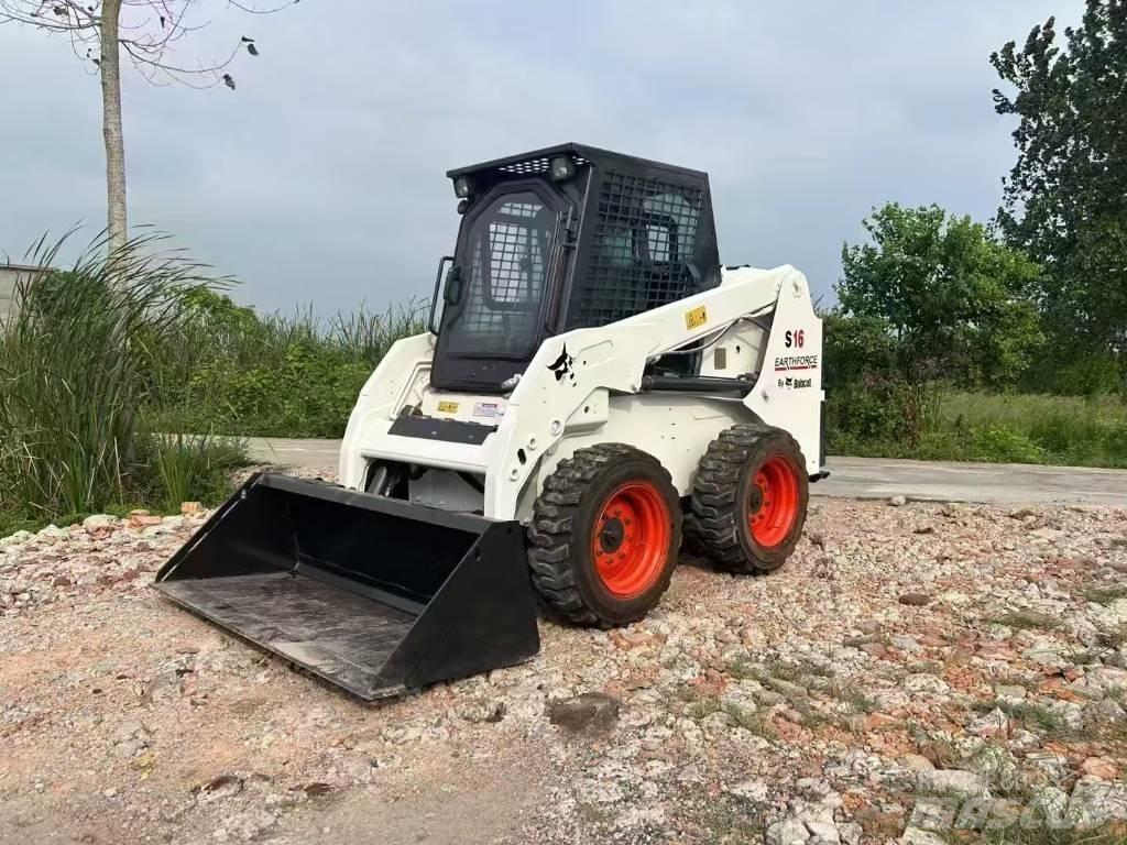 Bobcat S 16 滑移装载机